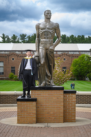 26MSUSpringGrads-0501-Alumni-014