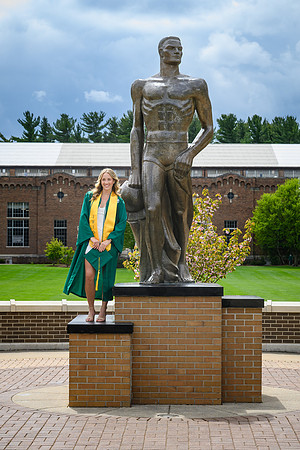 26MSUSpringGrads-0501-Alumni-230