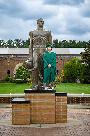 26MSUSpringGrads-0501-Alumni-293