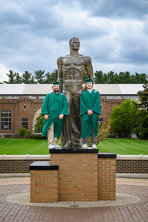 26MSUSpringGrads-0501-Alumni-292