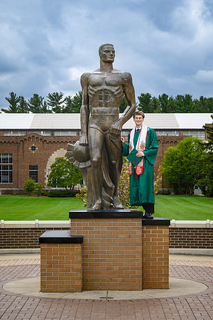 26MSUSpringGrads-0501-Alumni-279
