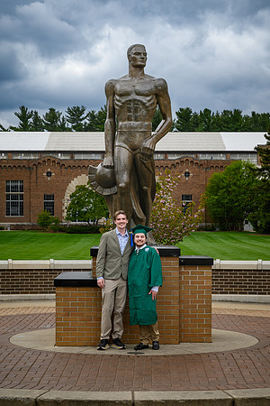 26MSUSpringGrads-0501-Alumni-253