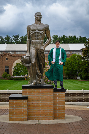 26MSUSpringGrads-0501-Alumni-256