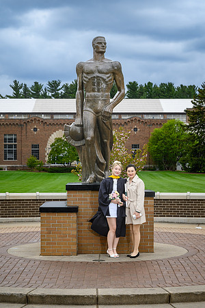26MSUSpringGrads-0501-Alumni-322