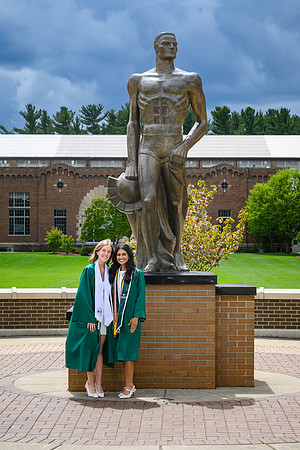 26MSUSpringGrads-0501-Alumni-243