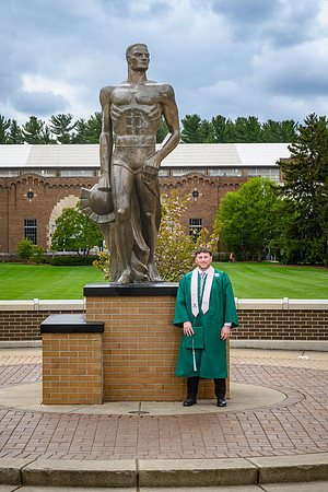 26MSUSpringGrads-0501-Alumni-282