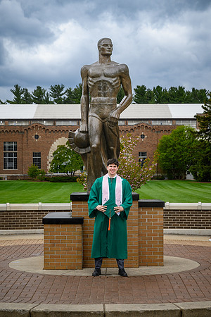 26MSUSpringGrads-0501-Alumni-254