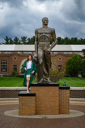 26MSUSpringGrads-0501-Alumni-259