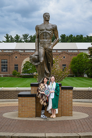 26MSUSpringGrads-0501-Alumni-264