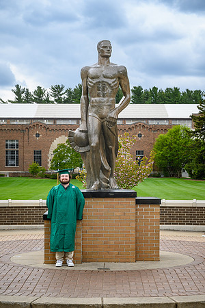 26MSUSpringGrads-0501-Alumni-289