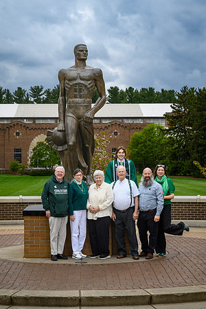 26MSUSpringGrads-0501-Alumni-275