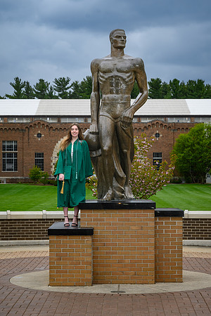 26MSUSpringGrads-0501-Alumni-390