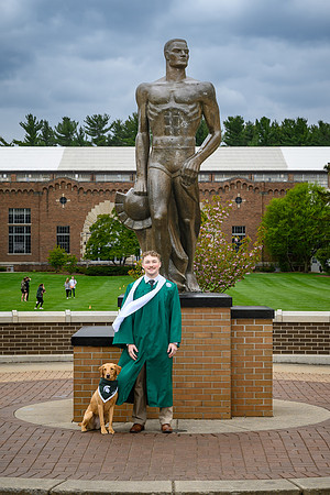 26MSUSpringGrads-0501-Alumni-379