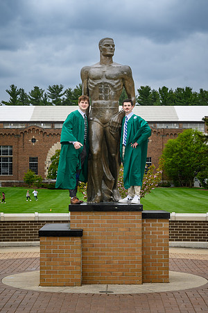 26MSUSpringGrads-0501-Alumni-382