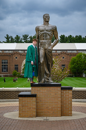 26MSUSpringGrads-0501-Alumni-383