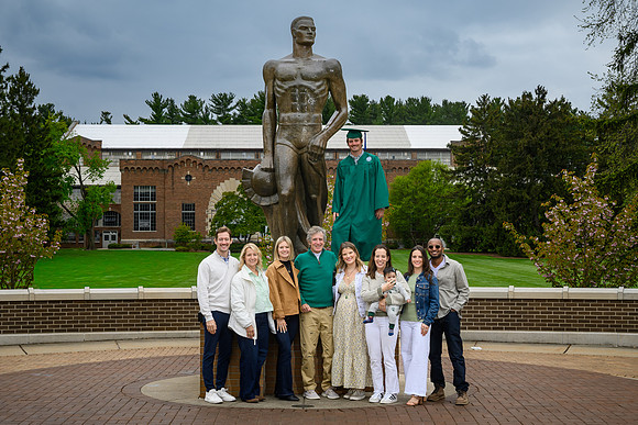 26MSUSpringGrads-0501-Alumni-426