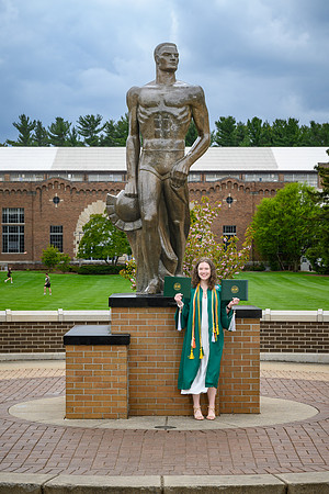 26MSUSpringGrads-0501-Alumni-343