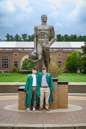 26MSUSpringGrads-0501-Alumni-339