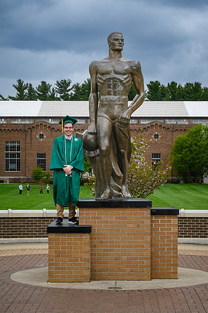 26MSUSpringGrads-0501-Alumni-373