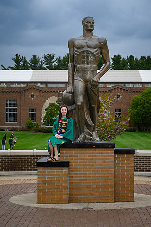 26MSUSpringGrads-0501-Alumni-405