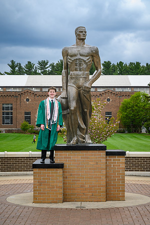 26MSUSpringGrads-0501-Alumni-362