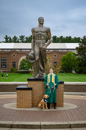 26MSUSpringGrads-0501-Alumni-430