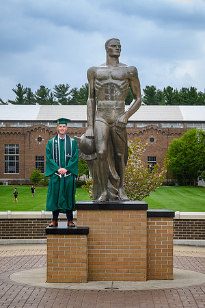 26MSUSpringGrads-0501-Alumni-448