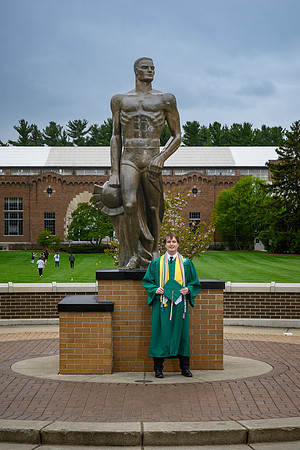26MSUSpringGrads-0501-Alumni-428