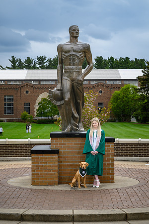 26MSUSpringGrads-0501-Alumni-439