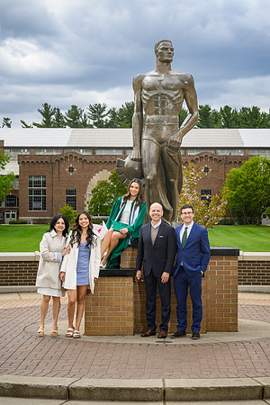26MSUSpringGrads-0502-Alumni-046