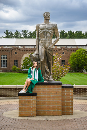 26MSUSpringGrads-0502-Alumni-045
