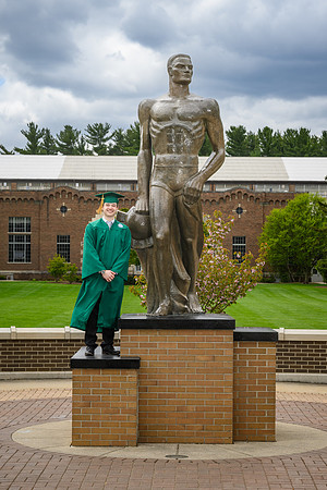26MSUSpringGrads-0502-Alumni-044
