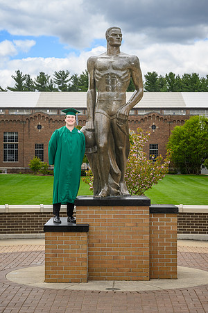 26MSUSpringGrads-0502-Alumni-042