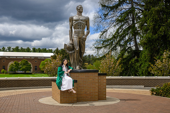 26MSUSpringGrads-0502-Alumni-018