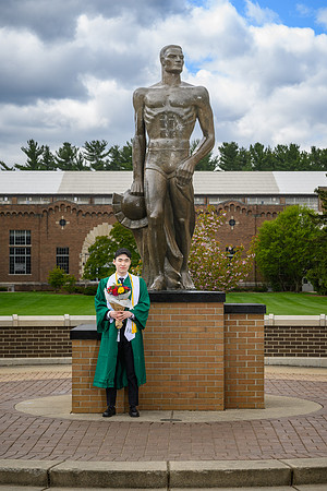 26MSUSpringGrads-0502-Alumni-027
