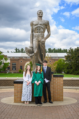 26MSUSpringGrads-0502-Alumni-026