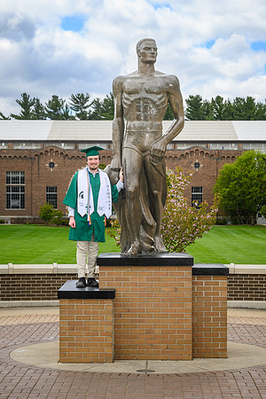 26MSUSpringGrads-0502-Alumni-032