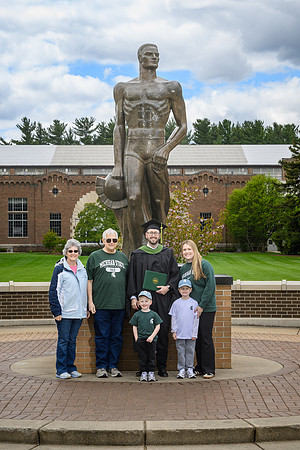 26MSUSpringGrads-0502-Alumni-037