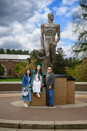 26MSUSpringGrads-0502-Alumni-021