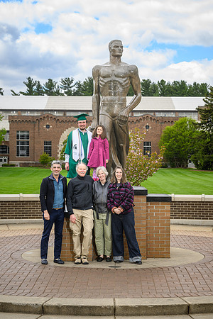 26MSUSpringGrads-0502-Alumni-034