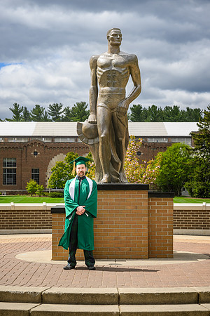 26MSUSpringGrads-0502-Alumni-005