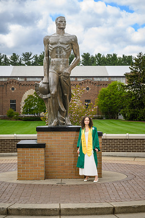 26MSUSpringGrads-0502-Alumni-029