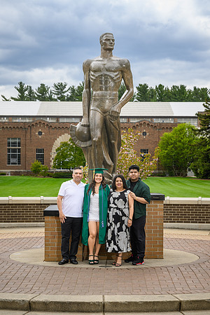 26MSUSpringGrads-0502-Alumni-049