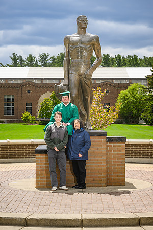 26MSUSpringGrads-0502-Alumni-134