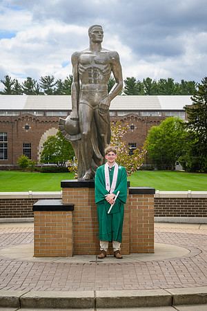 26MSUSpringGrads-0502-Alumni-193