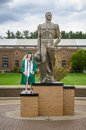 26MSUSpringGrads-0502-Alumni-150
