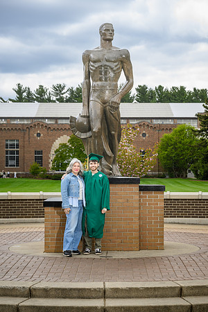 26MSUSpringGrads-0502-Alumni-147