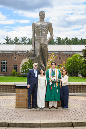 26MSUSpringGrads-0502-Alumni-185