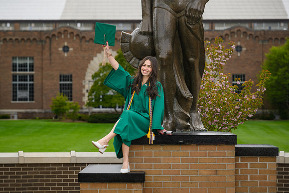 26MSUSpringGrads-0502-Alumni-208