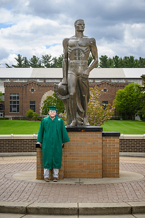 26MSUSpringGrads-0502-Alumni-195